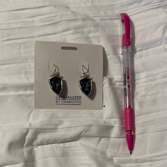 Swarovski Silver and Black Dangle Earrings with Arrowhead Design - Picture 2 of 3